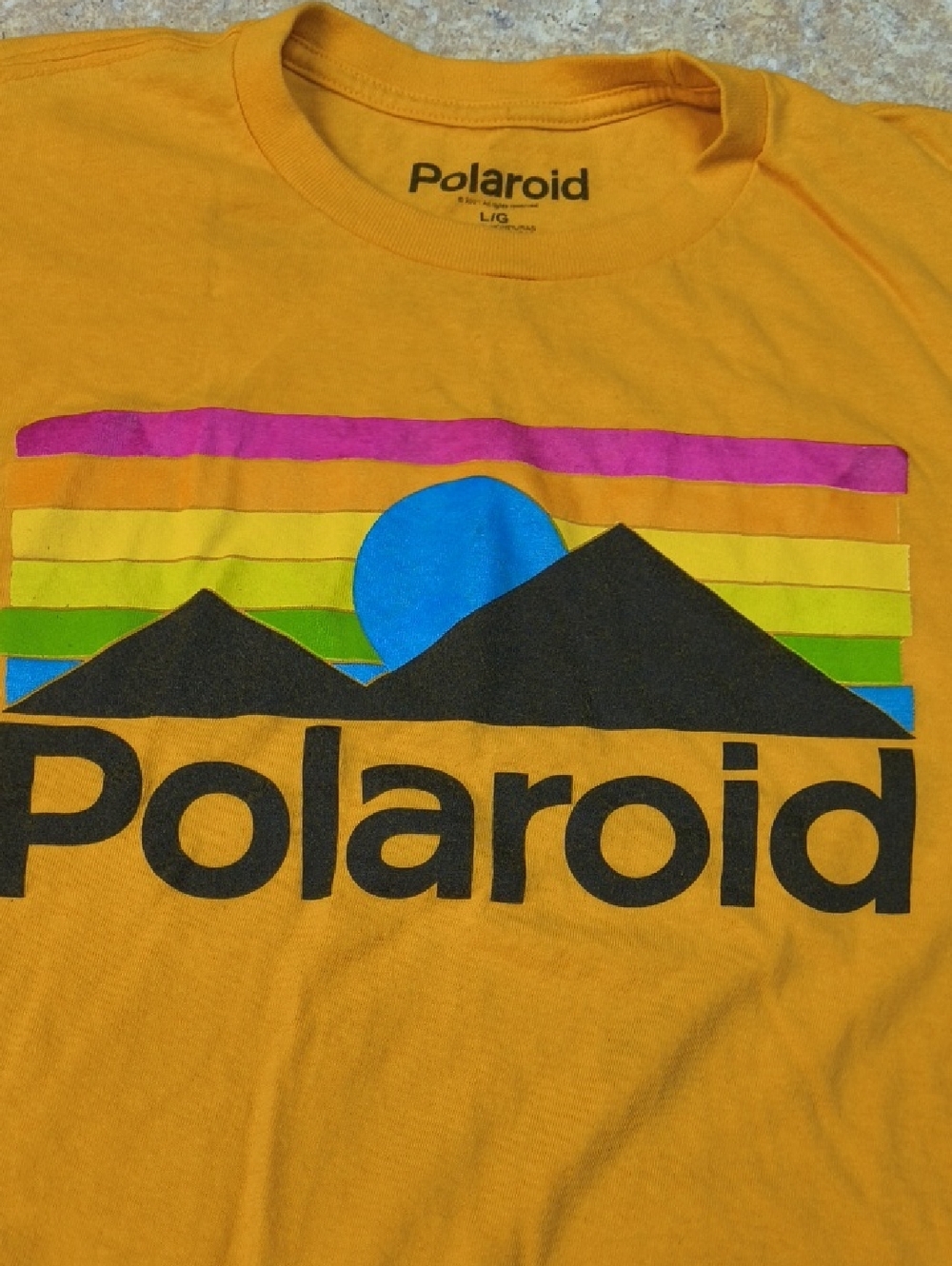 Polaroid Yellow Tee with Rainbow Stripe and Blue Sun Size L Guc Unisex